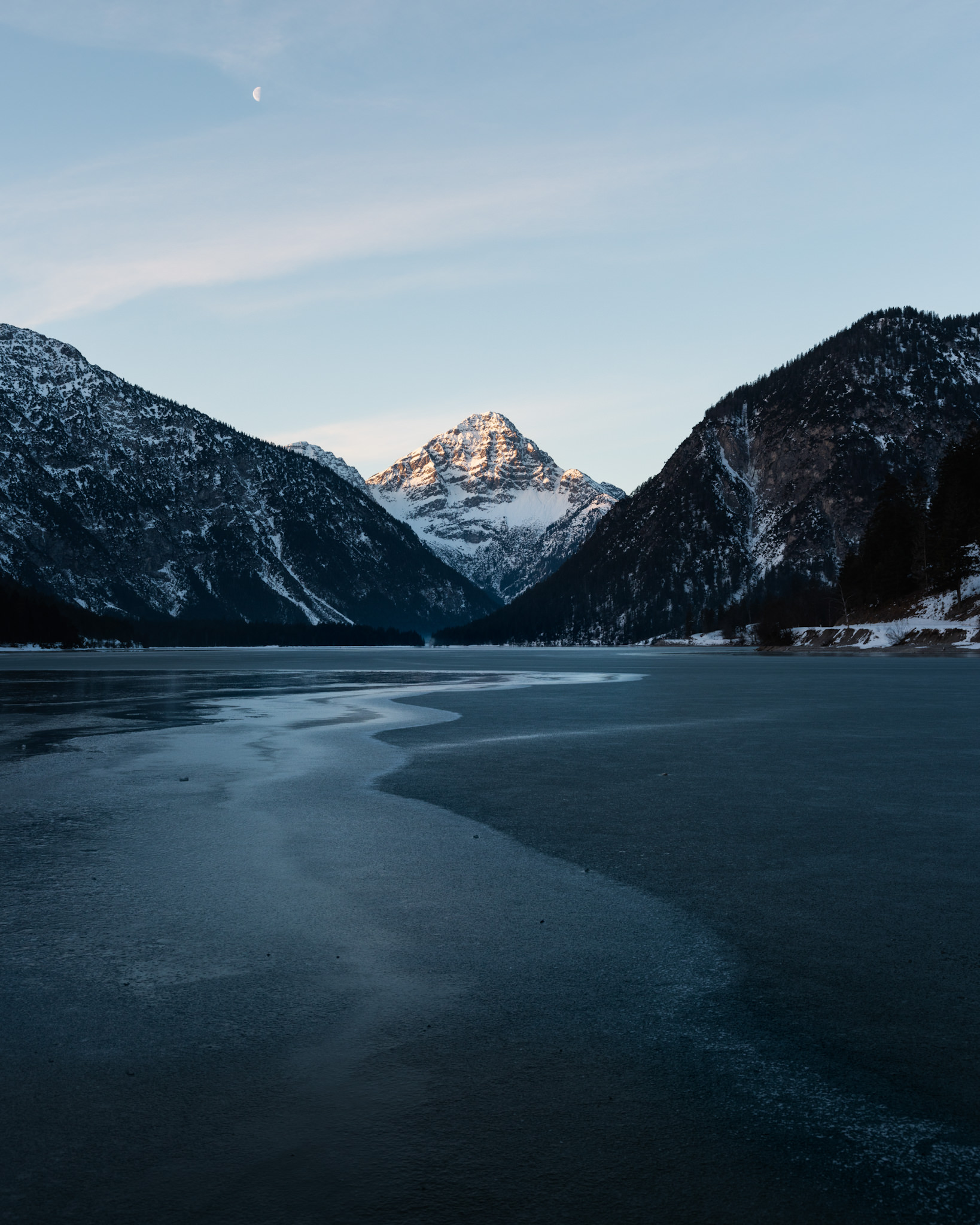 Plansee, Austria, Österreich, Morgen, Sonnenaufgang, See, gefroren, kalt, Mond